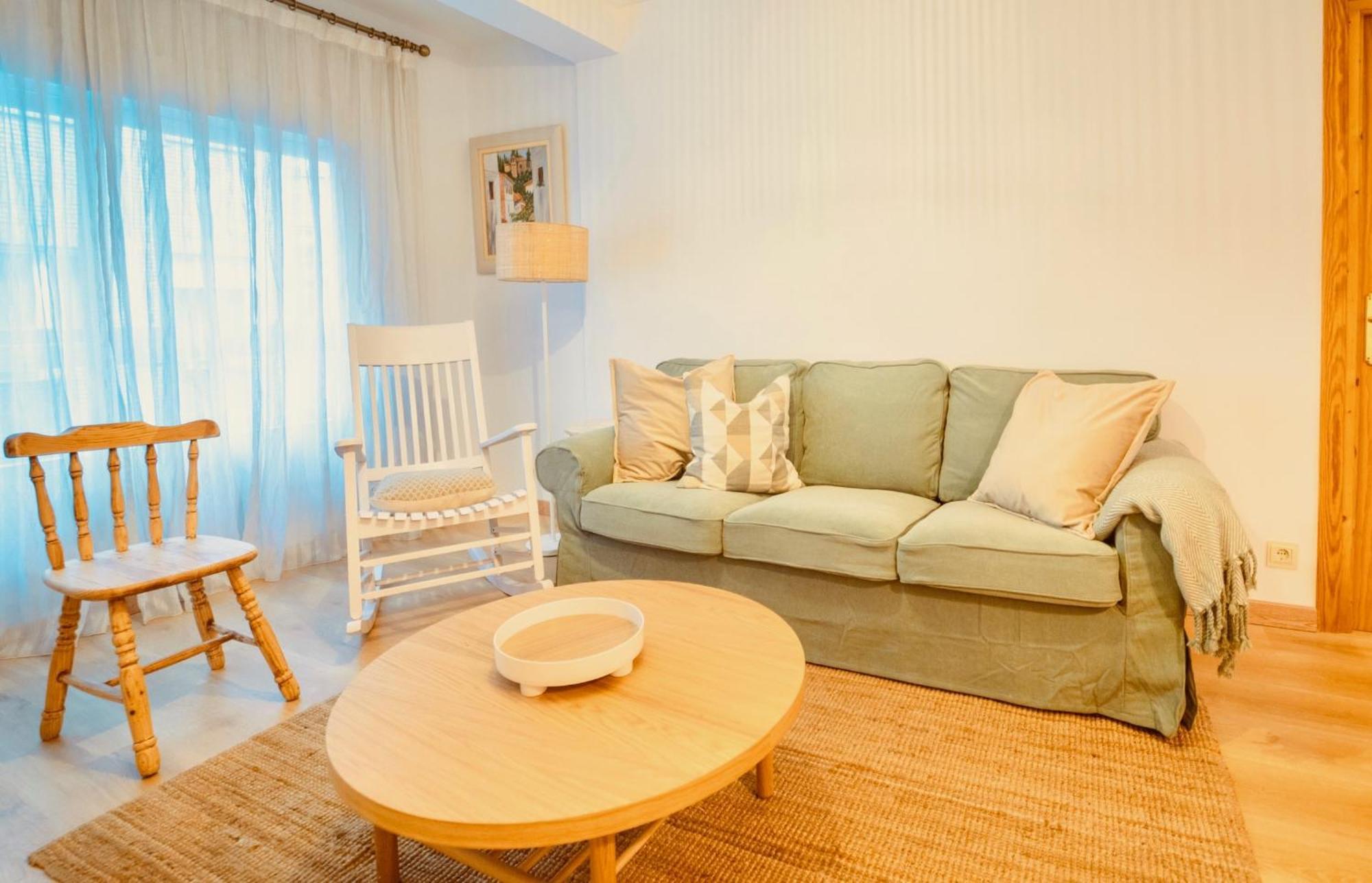 Apartamento Sol Granada - Espacioso, Bien Ubicado Y Muy Valorado — Photos 2
